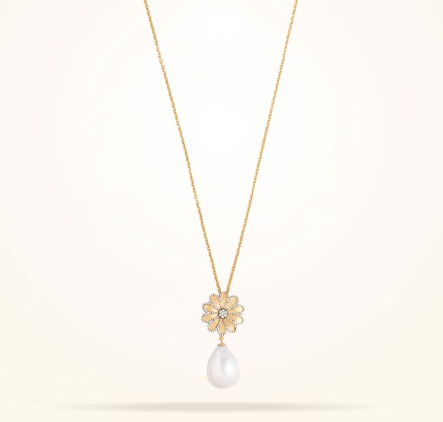 17.15mm Daisy Sultana Pendant 75cm Chain length, Pearl, Diamond, Antique Yellow Gold 18K